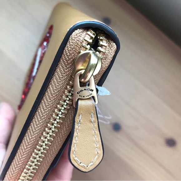 🥰 Coach X Tom Wesselmann Accordion Zip Wallet - Picture 8 of 11